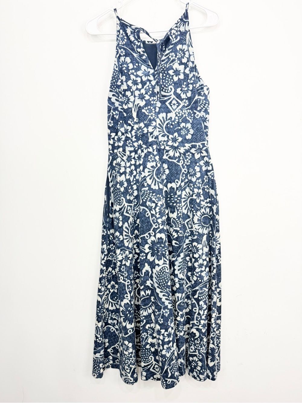 Chaps Navy Blue White Tropical Floral Cotton Halter Cut Sleeveless Maxi Dress - Picture 5 of 13